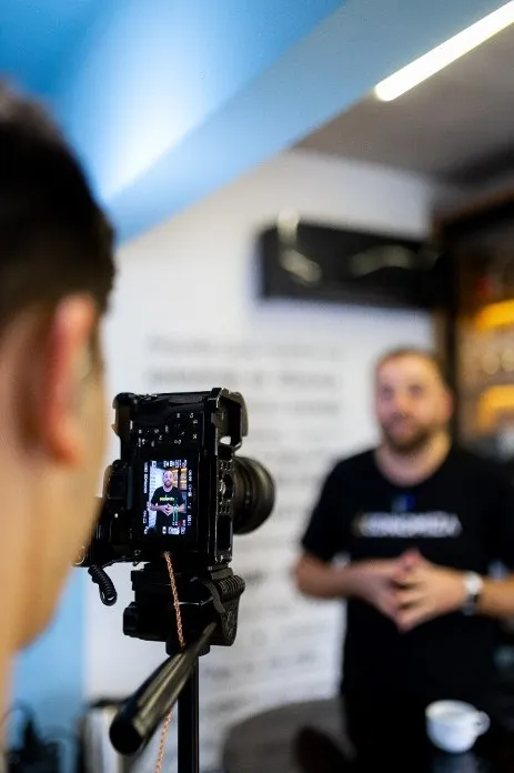 Equipe Send nos bastidores de uma gravação